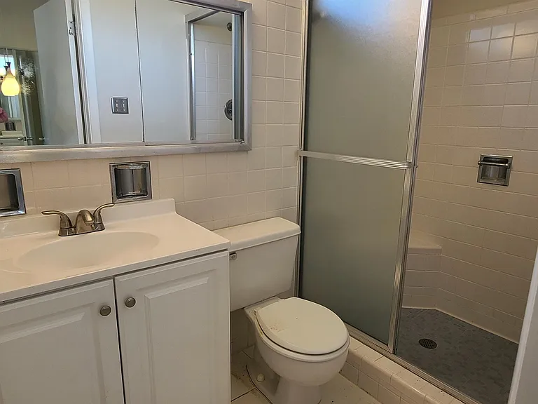 1329 Fairfield Dr — Photo 11