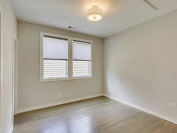 217 Gentry Ave — Photo 10