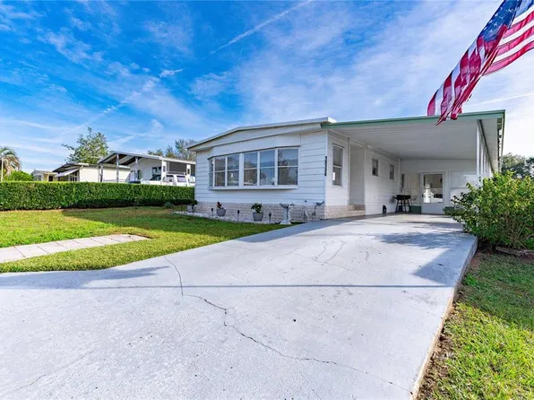 10134 Hamp Dr, Dade City, FL 33525