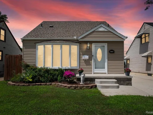 4044 18th St, Wyandotte, MI 48192