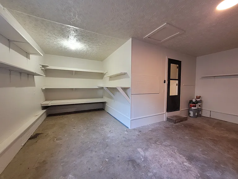 1203 Garner Ave — Photo 32