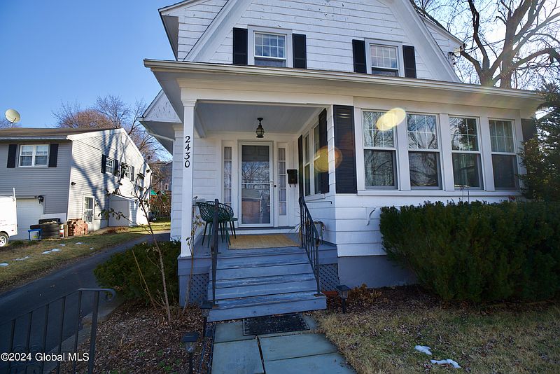 2nd image of 2430 22nd Street