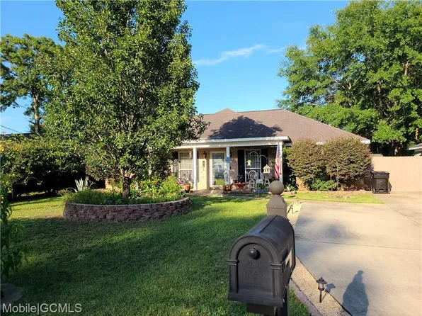 6913 Gray Oaks Dr, Theodore, AL 36582