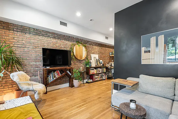 Rented by Corcoran | media 16