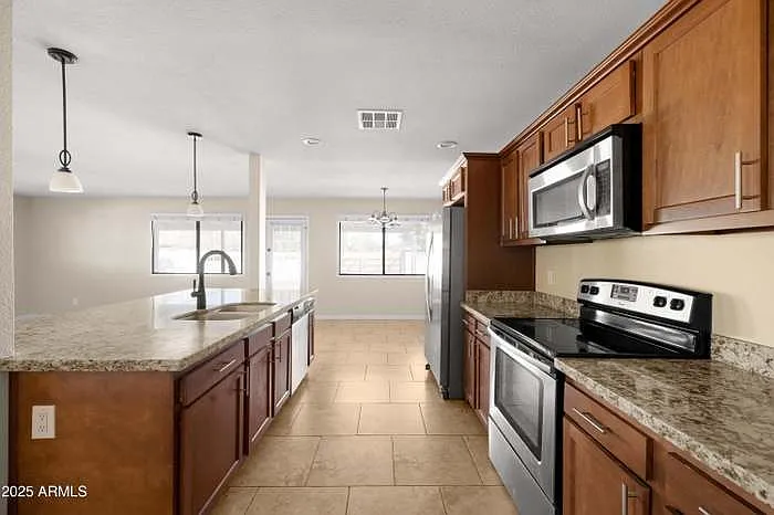 2715 S Rita Ln — Photo 4