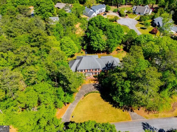 203 S Ole Hickory Trl, Carrollton, GA 30117