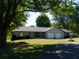 2055 Hawthorne Dr, Martinsville, IN