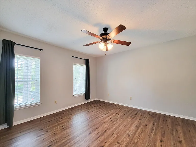 8123 Sunny Ridge Dr — Photo 29