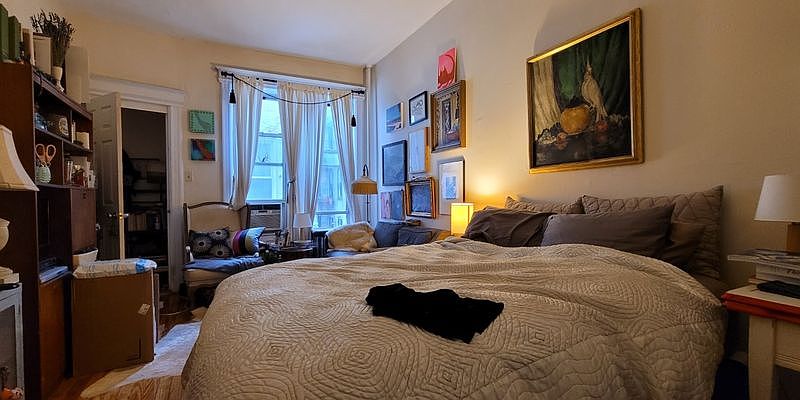 1st image of 272 Sackett St APT 4