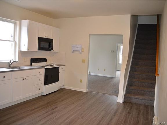 3rd image of 13 Forest Ave #15-2