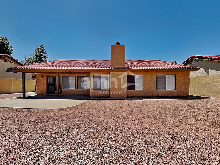 11106 E Becker Ln — Photo 21