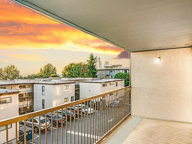 Beacon View Apartment Homes Balcony at Sunset