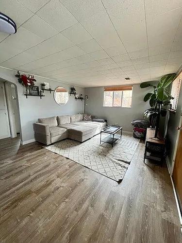 2170 King St Photo 1