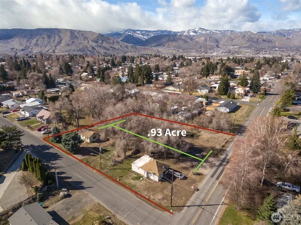 1588 3rd Street NE, East Wenatchee, WA 98802