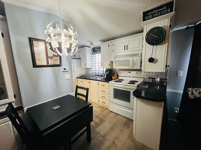 109 Tournament Dr — Photo 11
