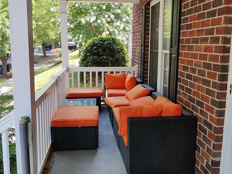 14512 Harvington Dr — Photo 2