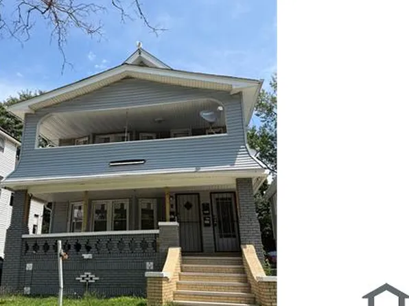 981 Thornhill Dr #1, Cleveland, OH 44108