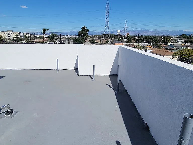 ROOF DECK