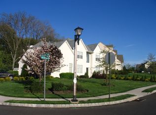 101 Aileen Dr, Lansdale, PA 19446