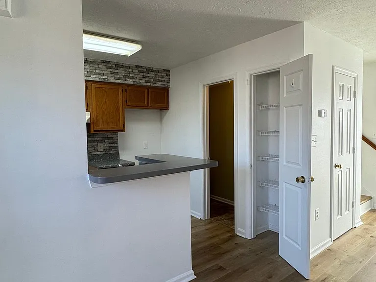 612 Bridlewood Dr — Photo 16