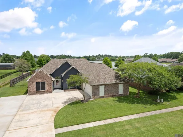 32846 Briar Oak Dr, Walker, LA 70785