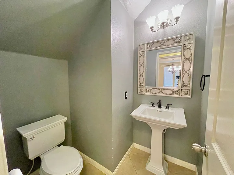 2602 Sierra Peak — Photo 16