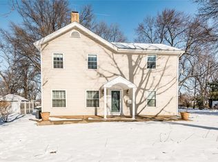 2811 E 25th St, Granite City, IL 62040