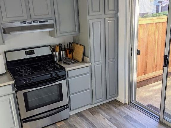3rd image of 104 Villa Dr
