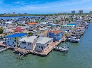 257 Nettles Blvd, Jensen Beach, FL 34957