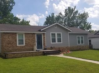 309 E 12th Pl, Claremore, OK 74017