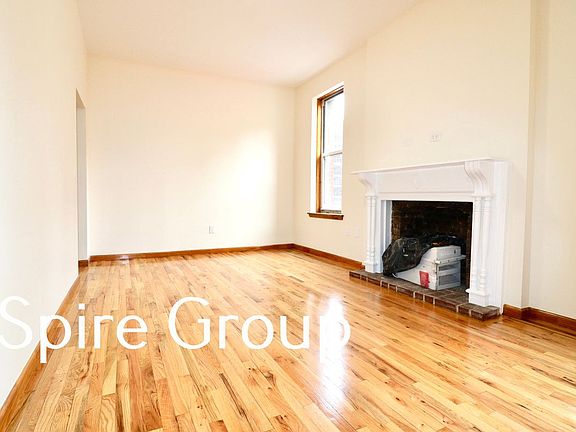 3rd image of 100 W 74th St APT 3S