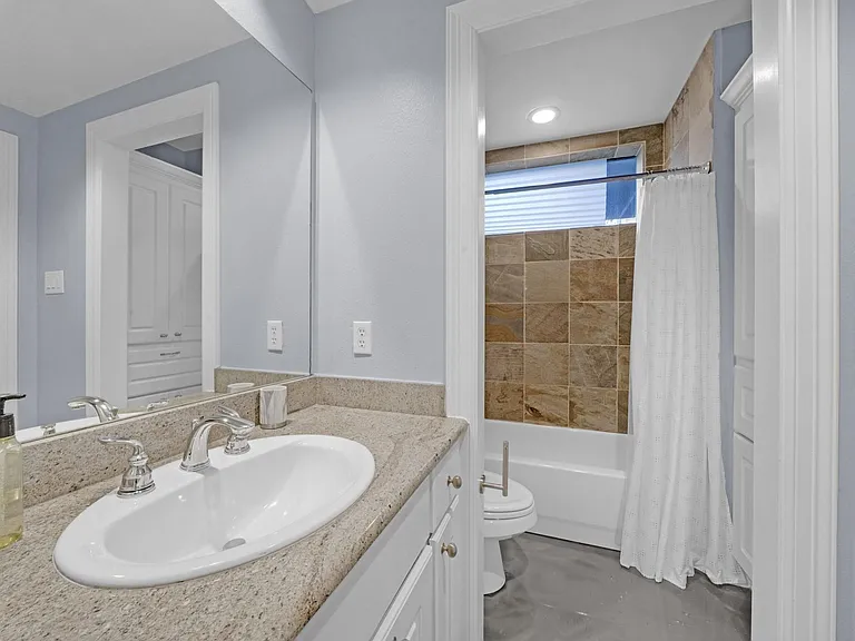 5323 Nolda St #D — Photo 13