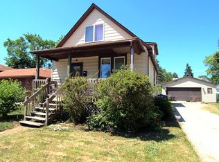 87 McKinley Ave, Steger, IL