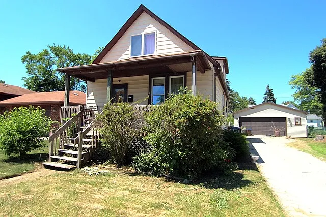 87 McKinley Ave photo 1