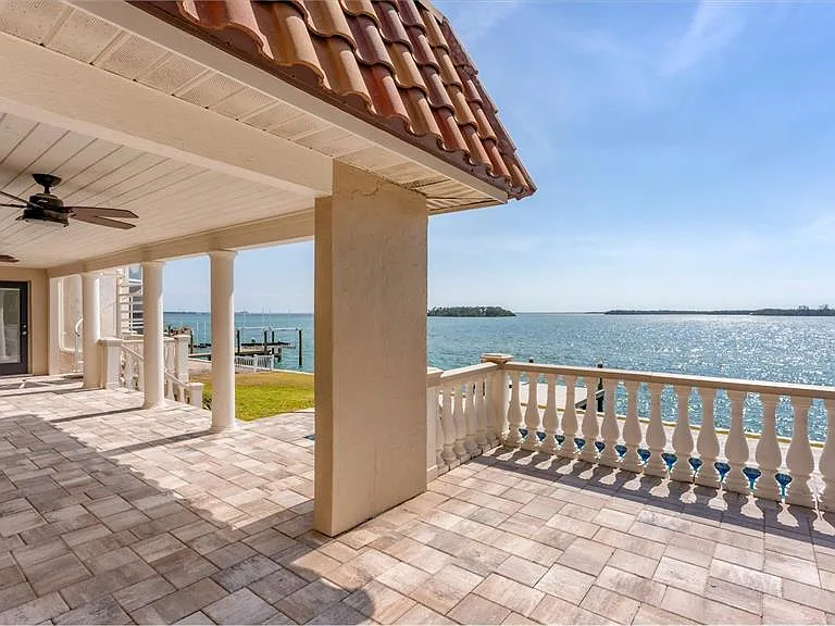 120 Sands Point Dr — Photo 37