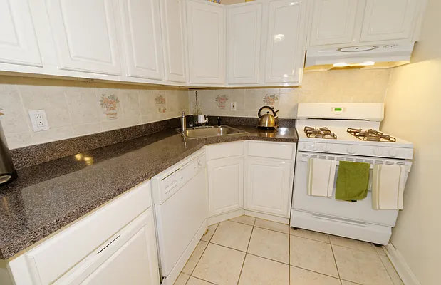 Sold by Elite Connect Real Estate | media 9