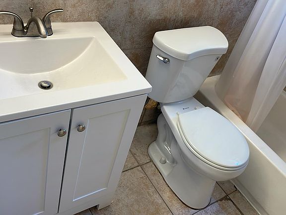 3rd image of 17080 NE 23rd Ave #4