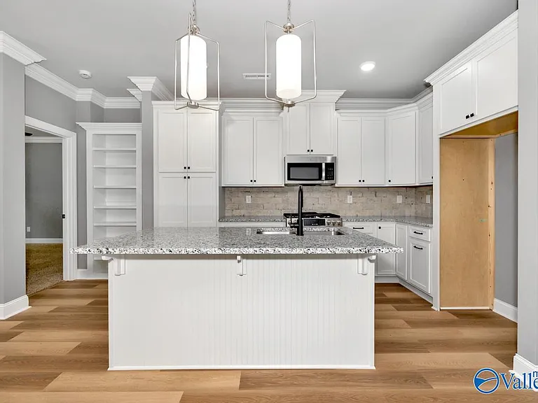 327 Pension Row — Photo 12
