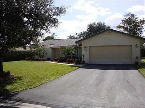 1st image of 8426 NW 2nd Mnr