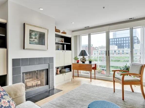6 Canal Park APT 703, Cambridge, MA 02141