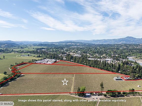 2nd image of 390 Magnolia Drive