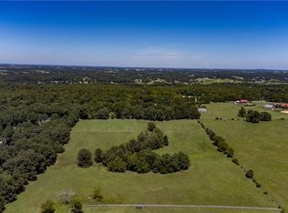 Weir Rd, Fayetteville, AR 72704