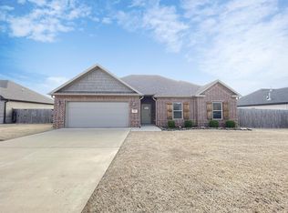 360 Captain Hopkins St, Prairie Grove, AR 72753
