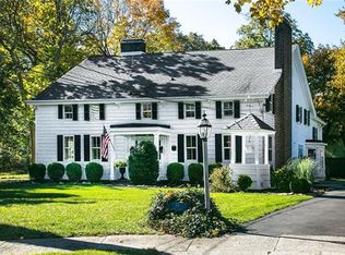 35 Hofer Ct, Metuchen, NJ 08840