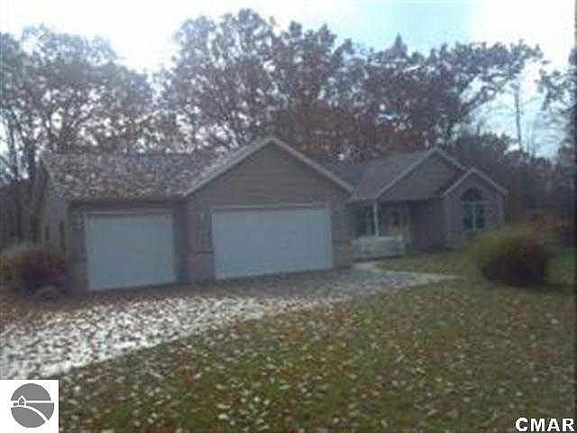 1st image of 1301 S Clubhouse Dr