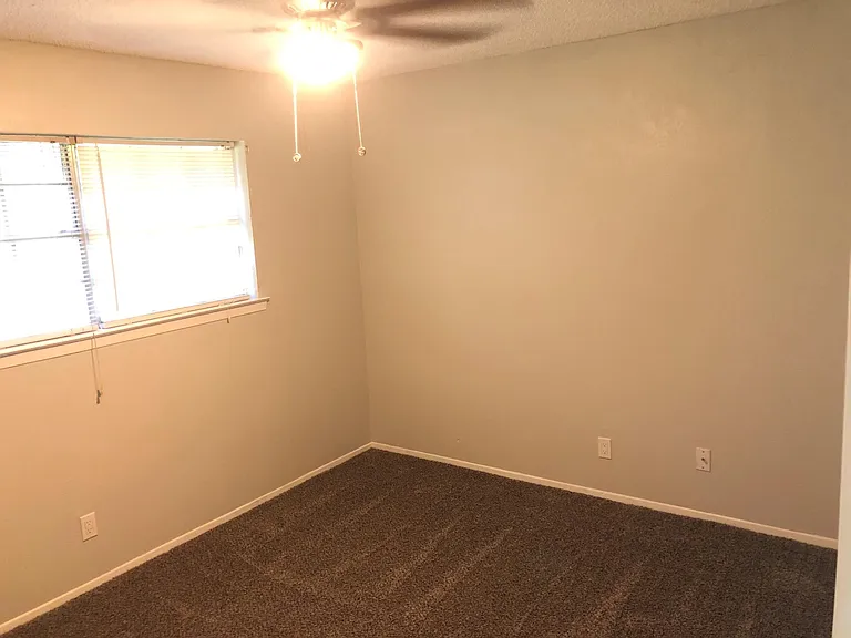 5229 Purington Ave — Photo 12