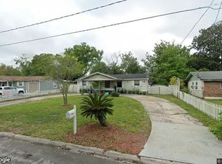 2850 W Goldenrod Cir, Jacksonville, FL 32246