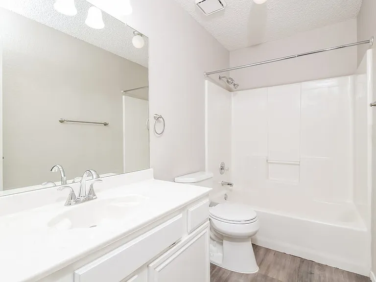7900 Flowertree Ct — Photo 15