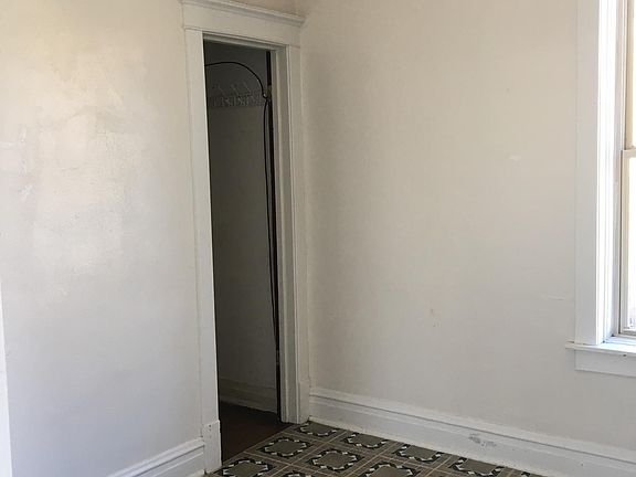 5th image of 2443 S Christiana Ave #2