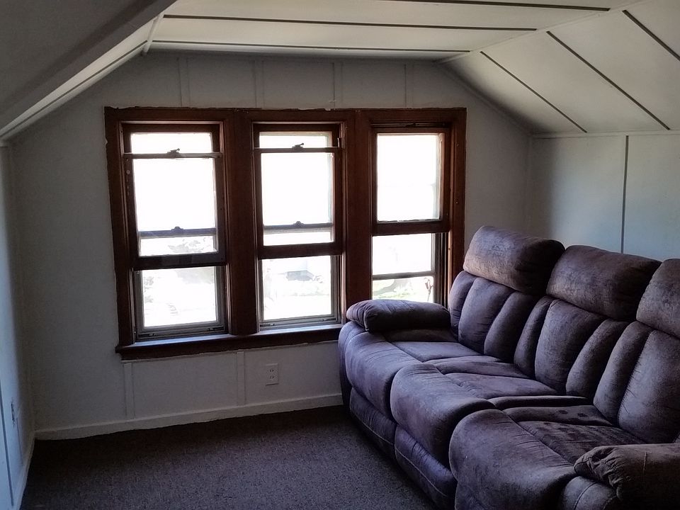 2nd image of 1993 Dewey Ave APT 3